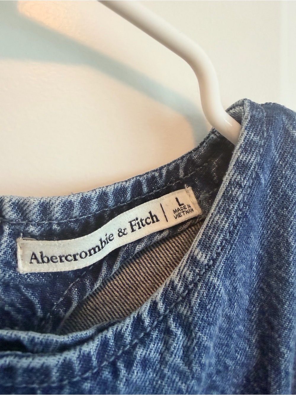 Abercrombie & Fitch Washed Blue Short-Sleeve Denim Mini Dress - Picture 8 of 9